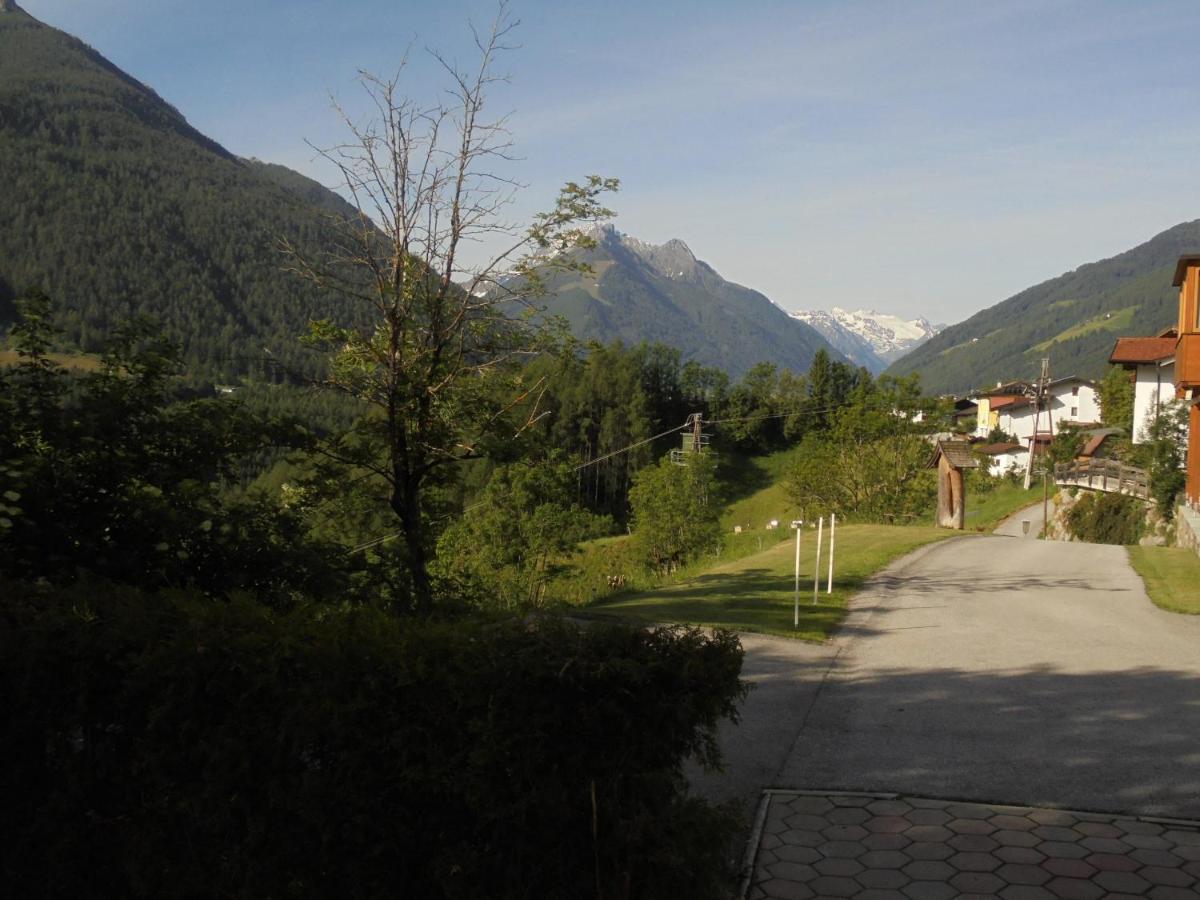 Stubai Apartment Telfes Telfes im Stubai Bagian luar foto